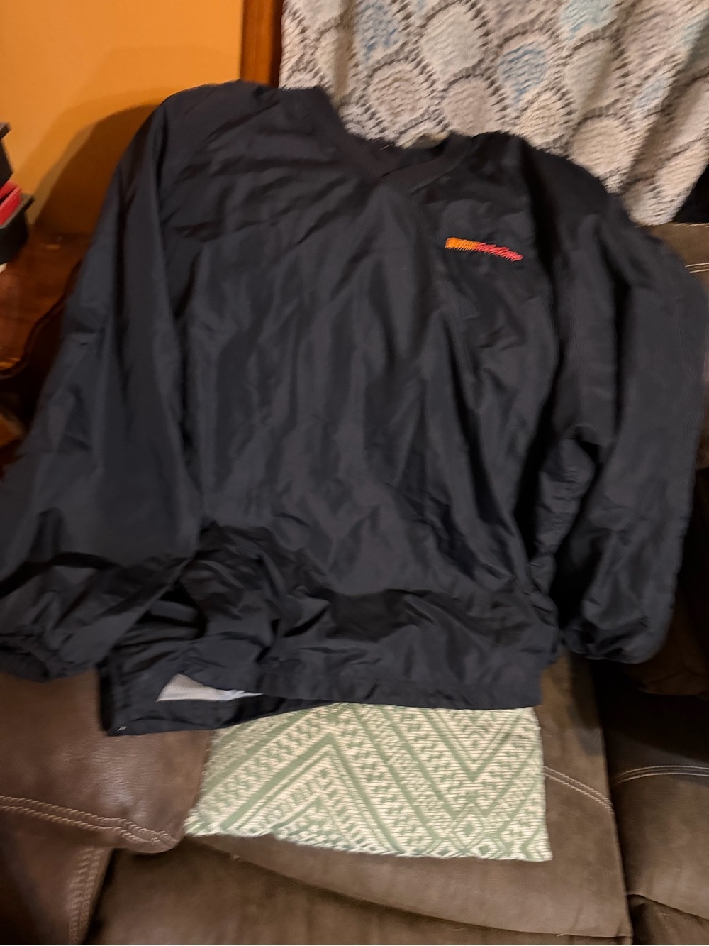 Auto zone pullover - Picture 2 of 8